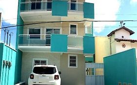 Apto térreo estilo casa p/até 10 pessoas